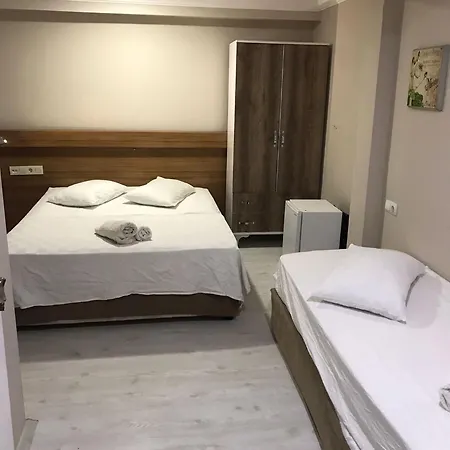 Lavinya 库萨达斯