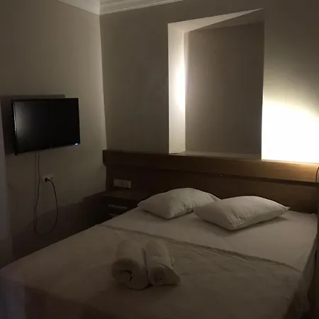 Lavinya * Kuşadası