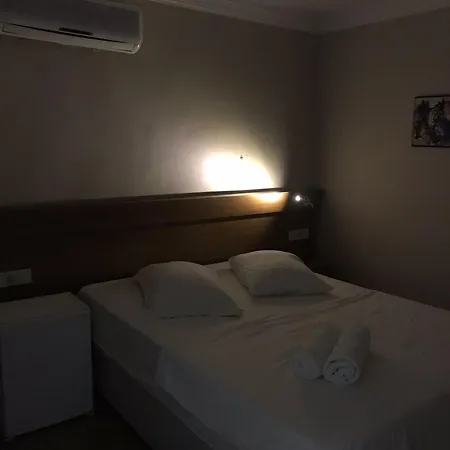 Lavinya Quarto em Acomodações Particulares Kusadası