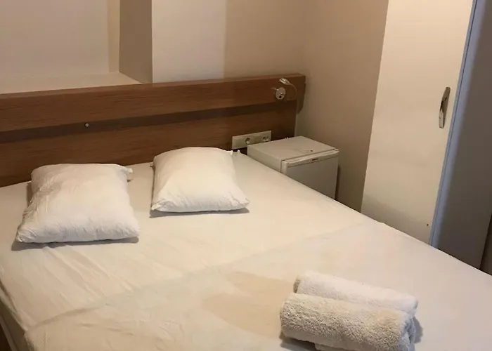 Lavinya Habitación en casa particular Kusadasi